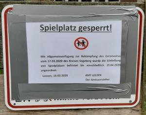 Bild: Spielplatz gesperrt Bild: Spielplatz gesperrt